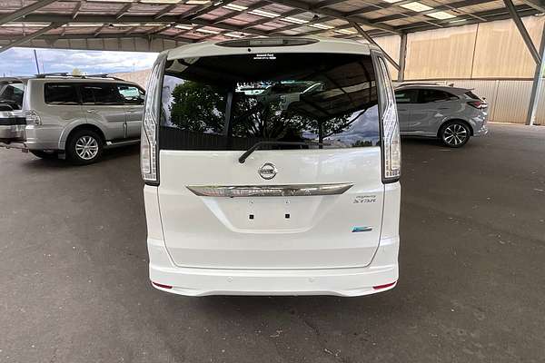 2015 Nissan Serena