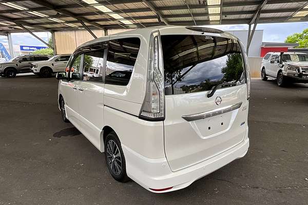 2015 Nissan Serena