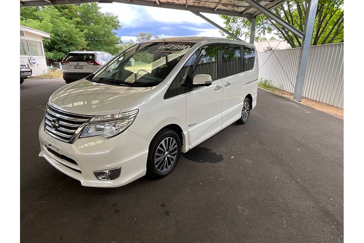 2015 Nissan Serena