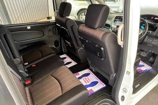 2015 Nissan Serena