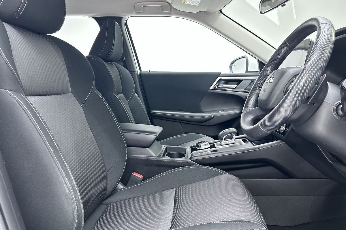 2021 Mitsubishi Outlander ES ZL