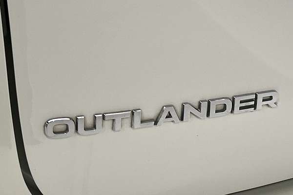 2021 Mitsubishi Outlander ES ZL