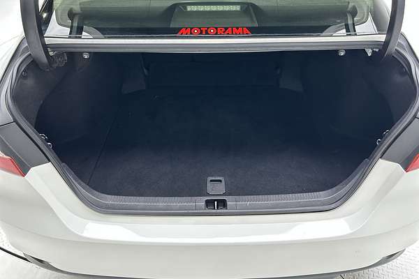 2019 Toyota Camry Ascent ASV70R