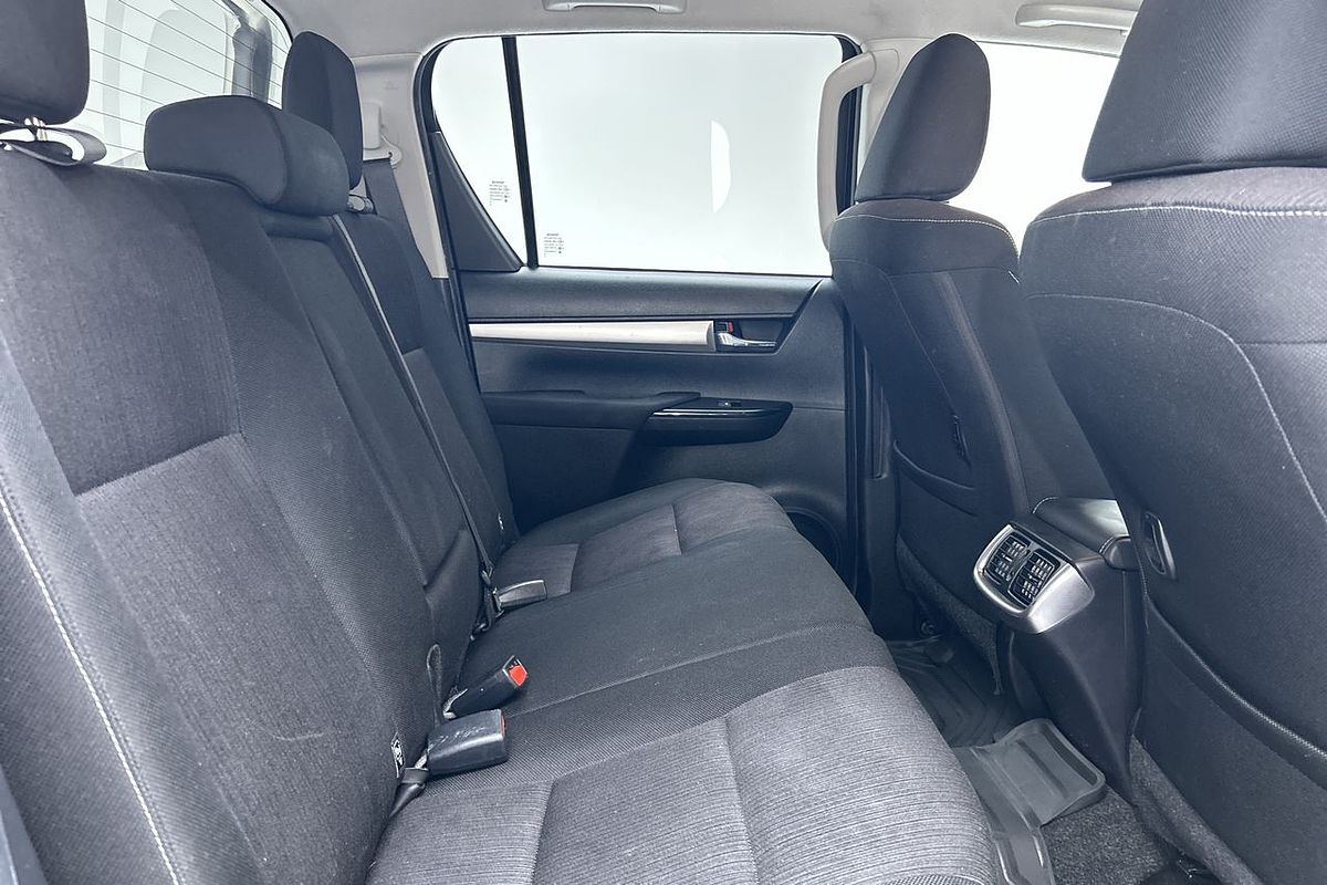 2018 Toyota Hilux SR5 GUN126R 4X4