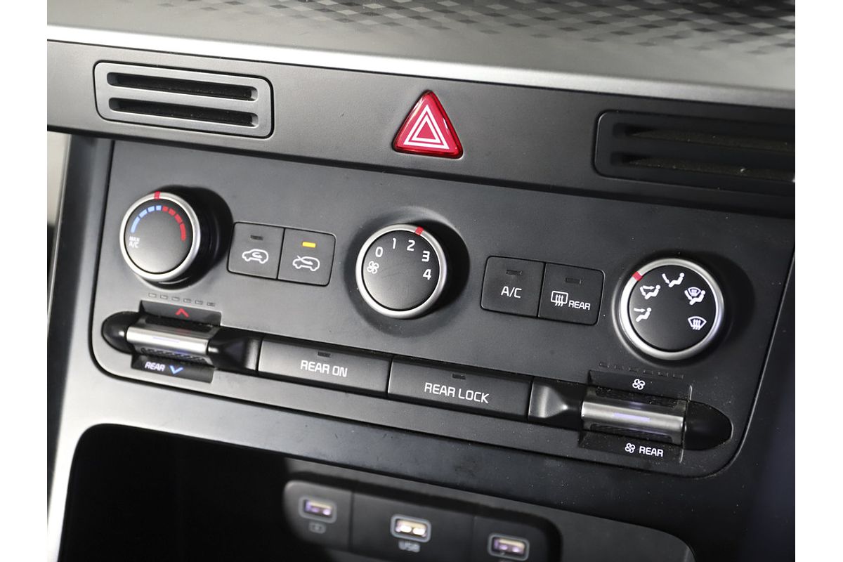 2022 Kia Carnival S KA4