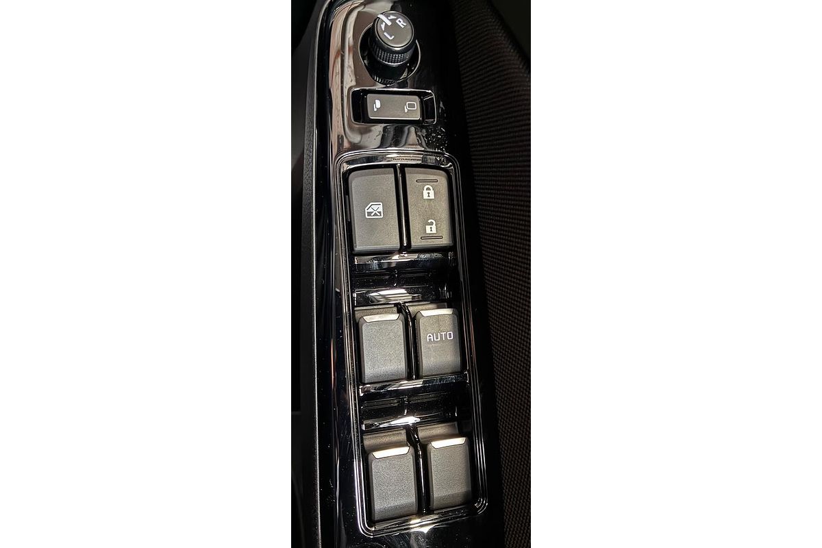 2025 Isuzu MU-X LS-U