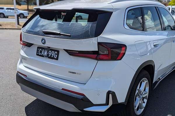 2023 BMW iX1 eDrive20 xLine U11