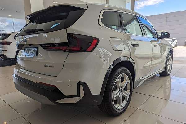 2023 BMW iX1 eDrive20 xLine U11
