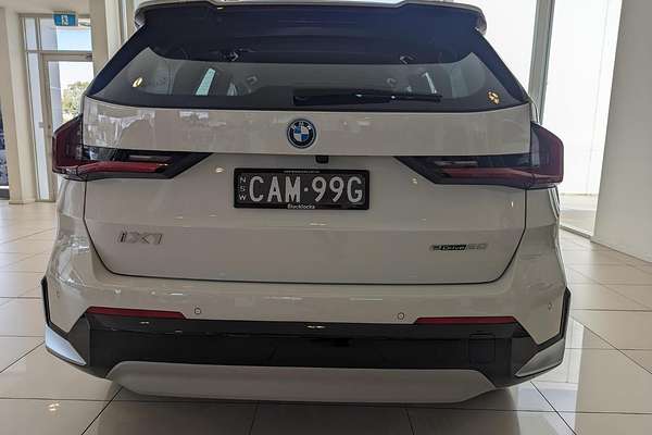 2023 BMW iX1 eDrive20 xLine U11