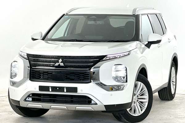 2024 Mitsubishi Outlander Black Edition ZM