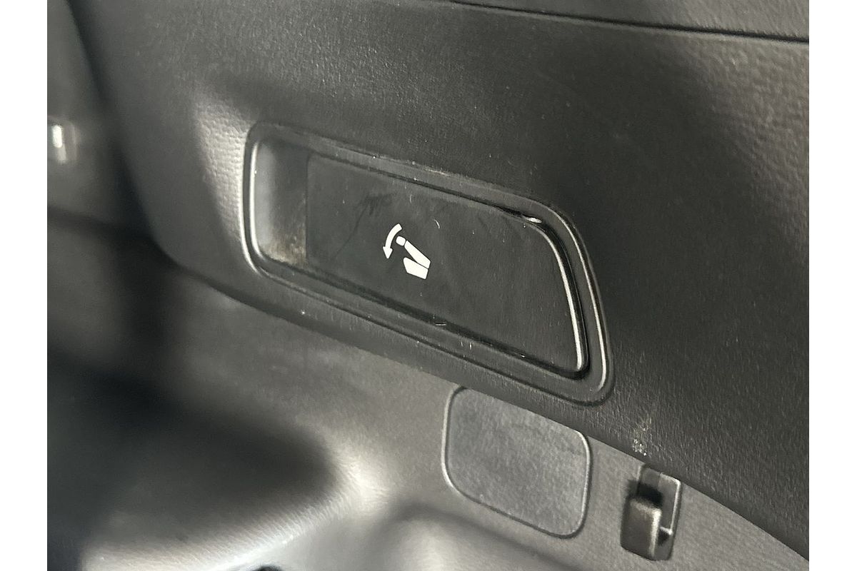 2024 Mitsubishi Outlander Black Edition ZM