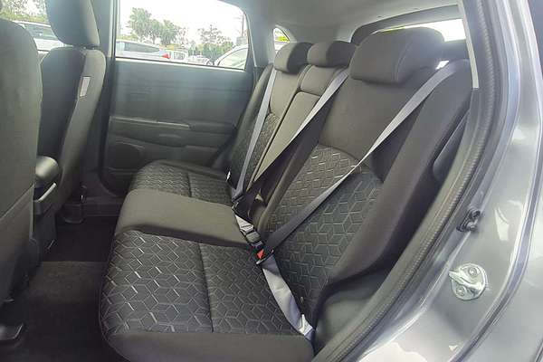 2025 Mitsubishi ASX ES XD