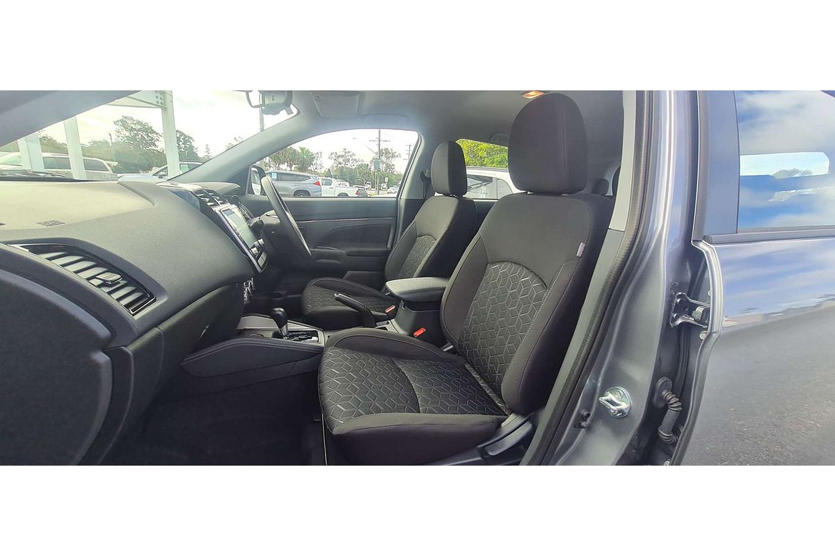 2025 Mitsubishi ASX ES XD