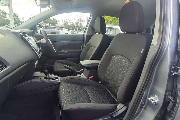 2025 Mitsubishi ASX ES XD