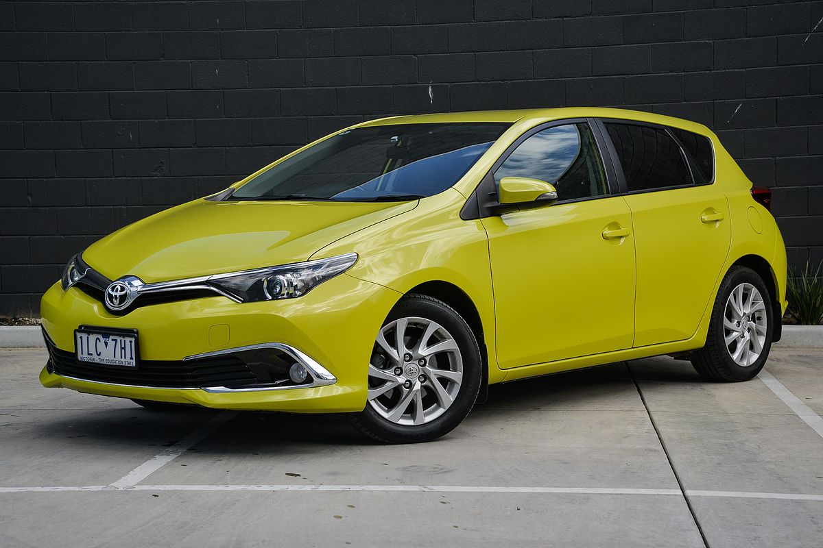 2017 Toyota Corolla Ascent Sport ZRE182R