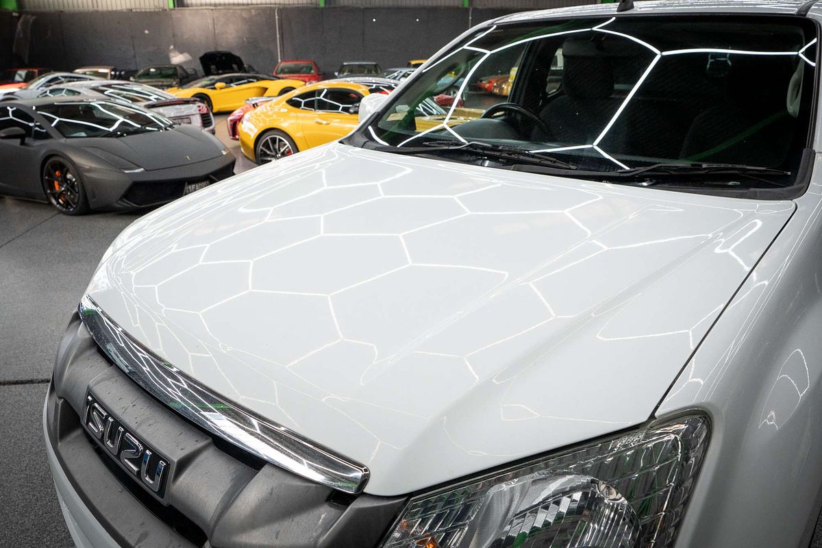 2016 Isuzu D-MAX SX High Ride Rear Wheel Drive
