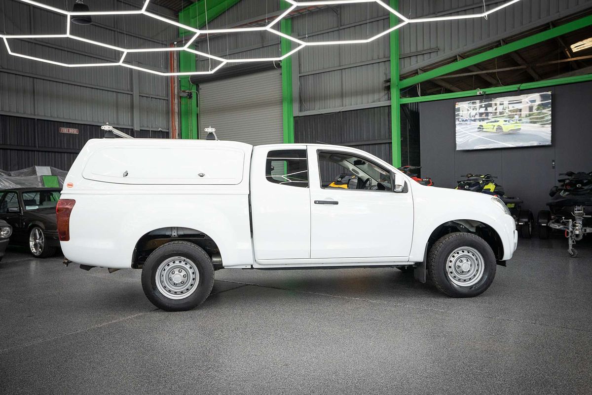 2016 Isuzu D-MAX SX High Ride Rear Wheel Drive
