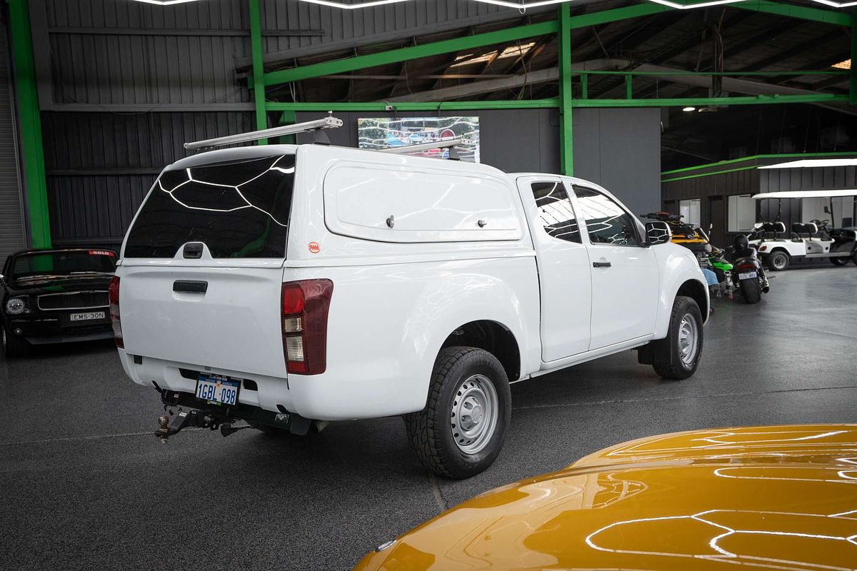 2016 Isuzu D-MAX SX High Ride Rear Wheel Drive