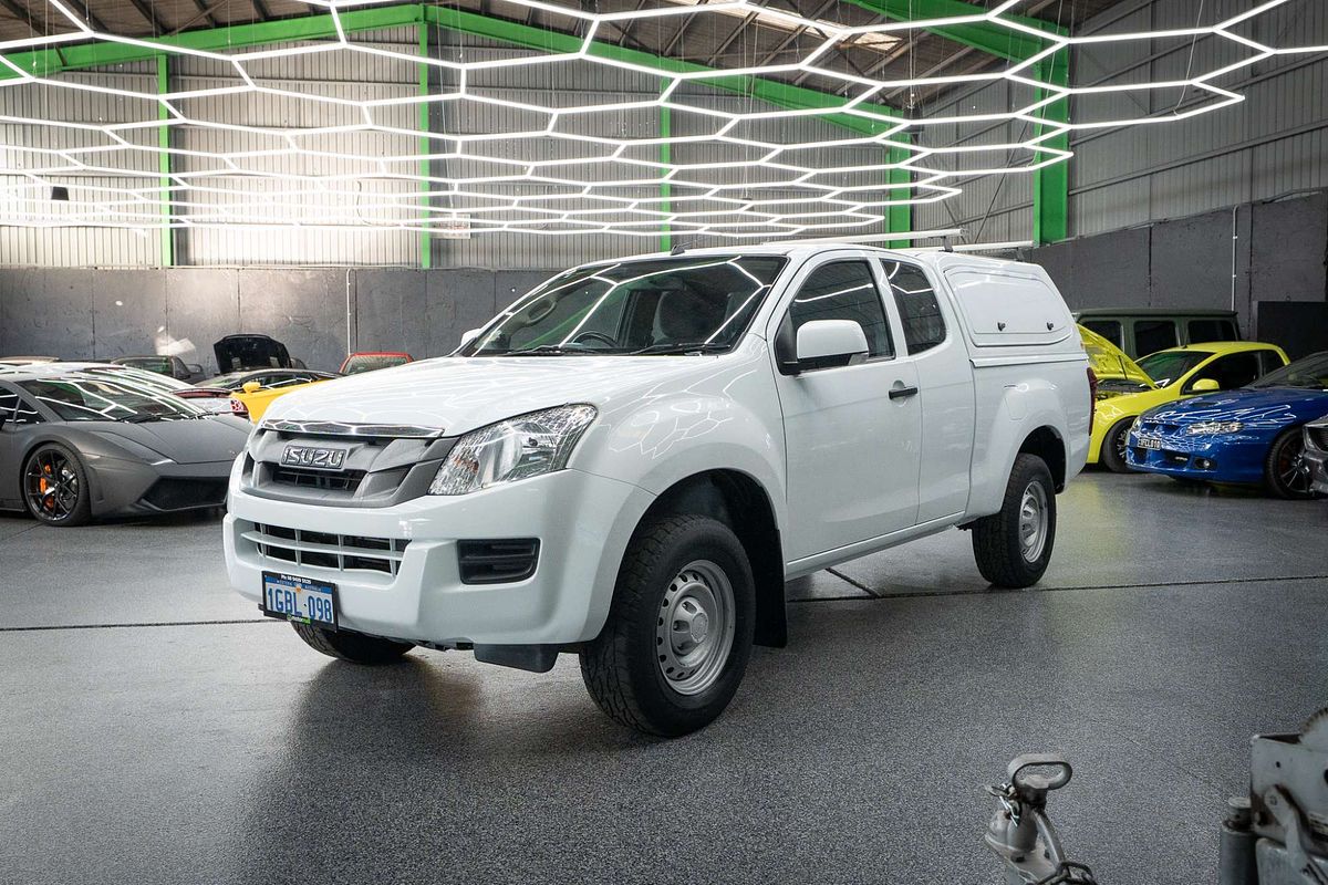 2016 Isuzu D-MAX SX High Ride Rear Wheel Drive