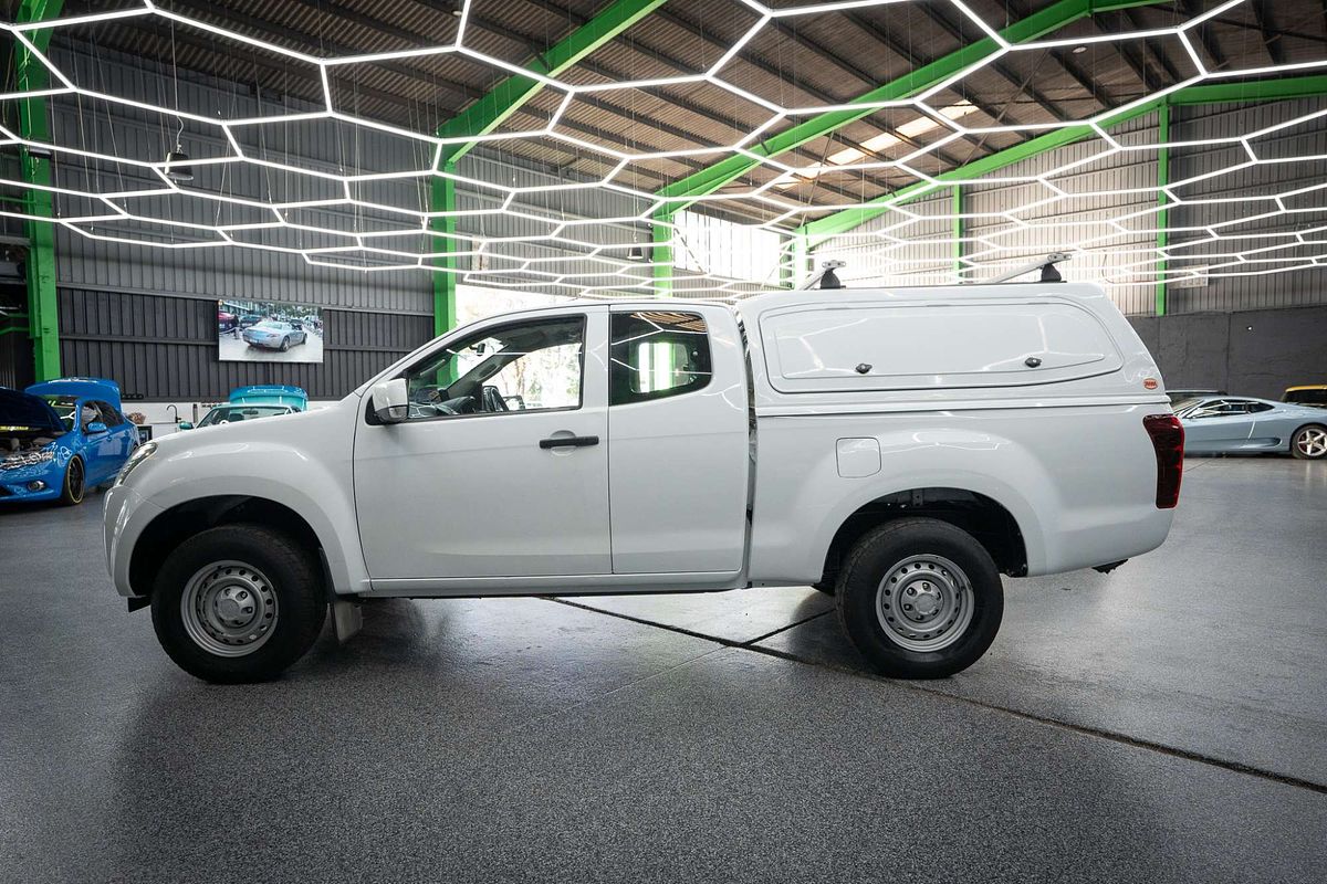 2016 Isuzu D-MAX SX High Ride Rear Wheel Drive