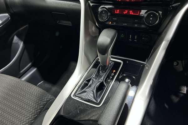 2023 Mitsubishi Eclipse Cross ES YB