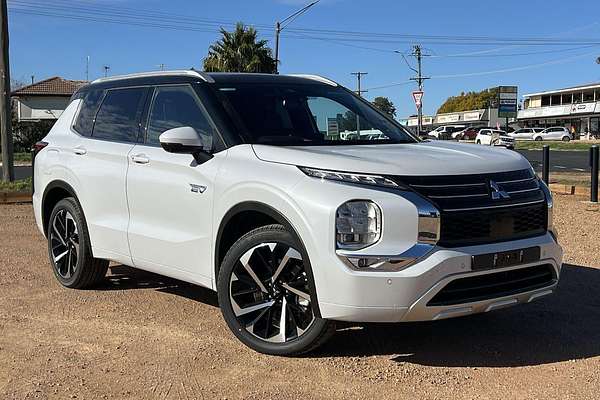 2024 Mitsubishi Outlander PHEV Exceed Tourer ZM
