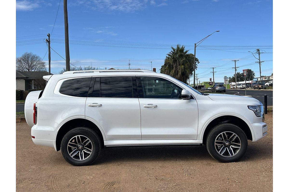 2024 GWM Tank 500 Ultra Hybrid P03