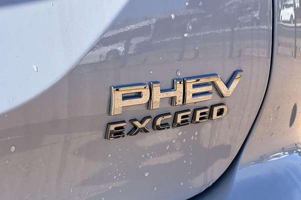 2024 Mitsubishi Outlander PHEV Exceed Tourer ZM