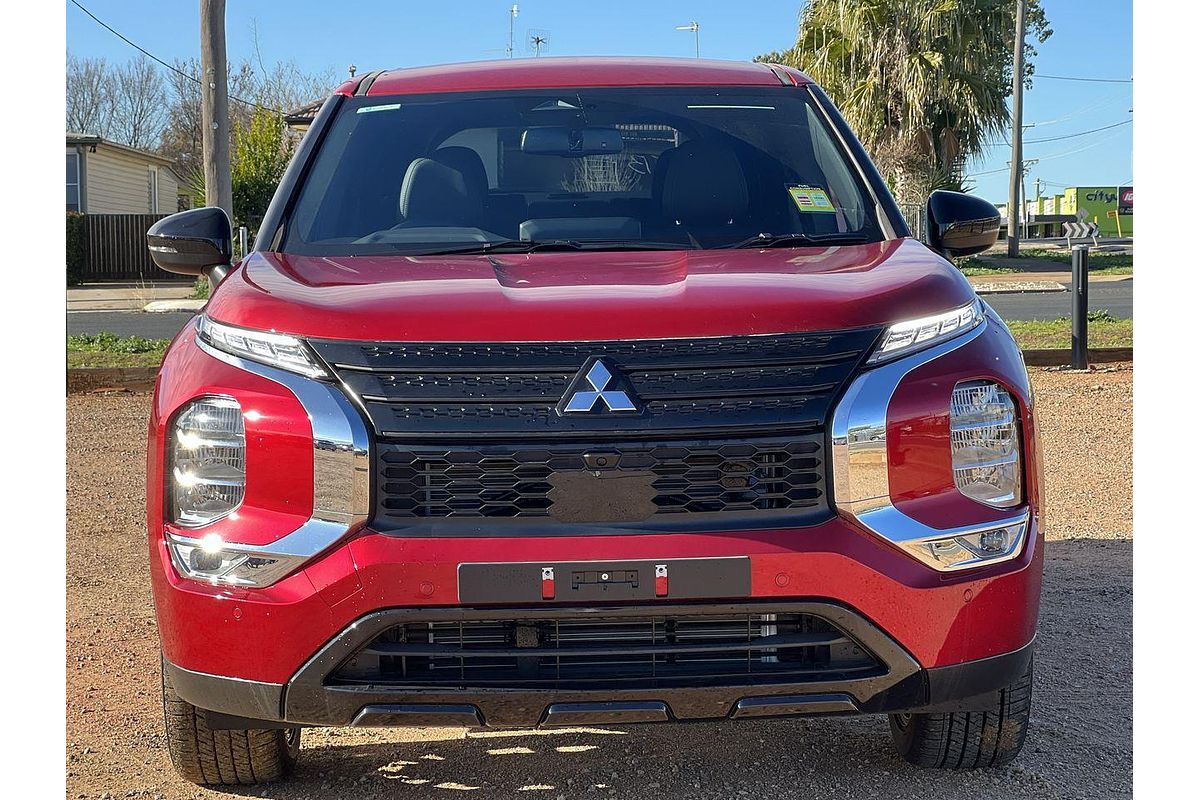 2024 Mitsubishi Outlander Black Edition ZM