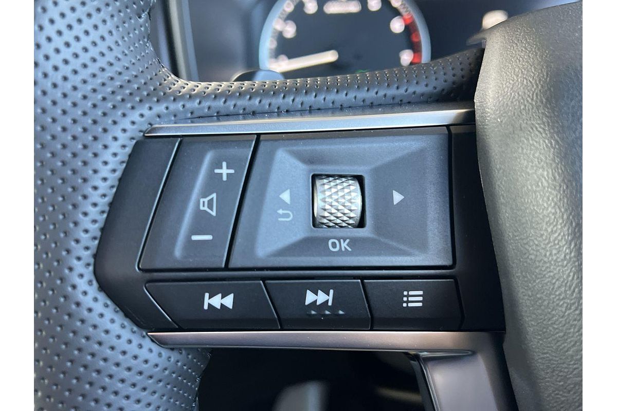 2024 Mitsubishi Outlander Black Edition ZM