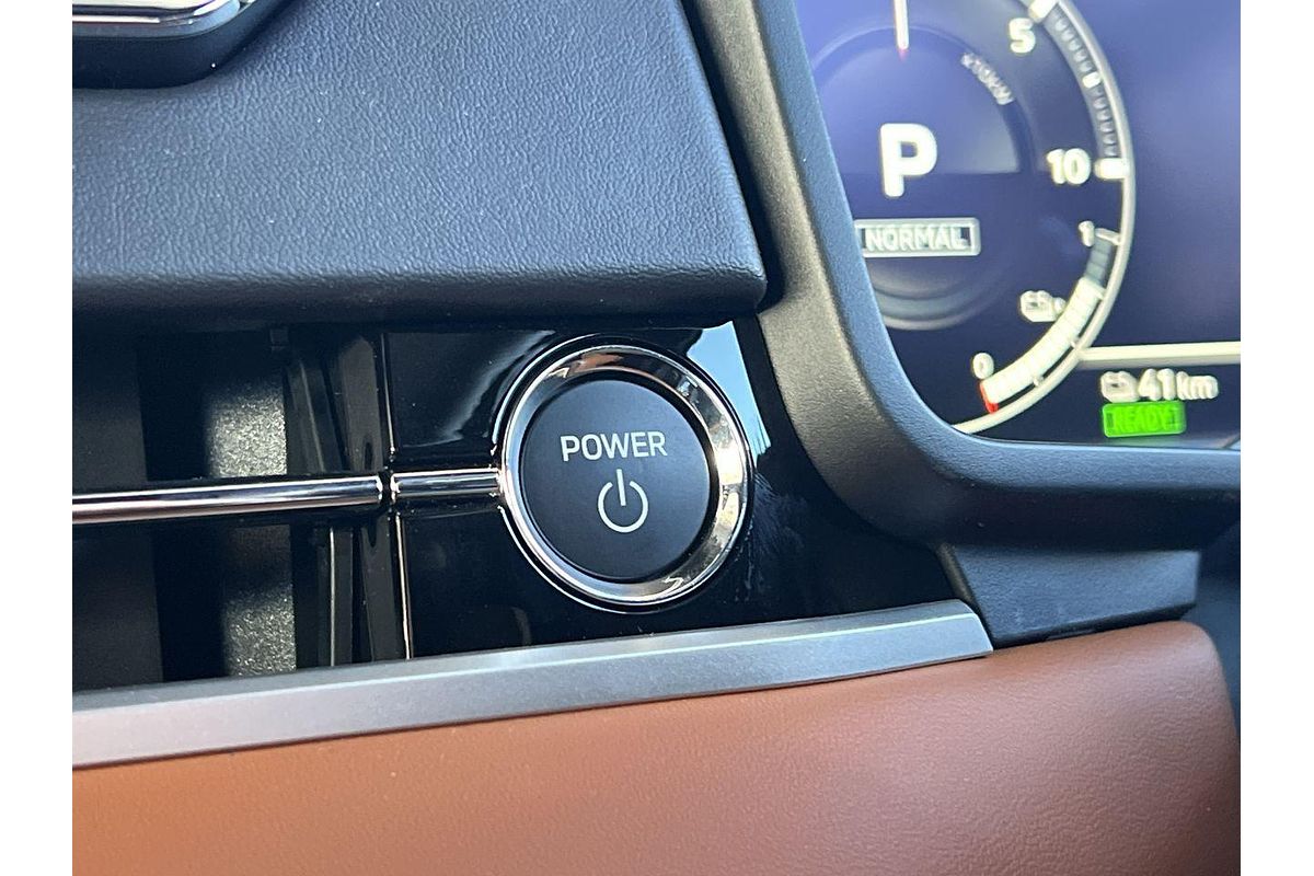 2024 Mitsubishi Outlander PHEV Exceed Tourer ZM