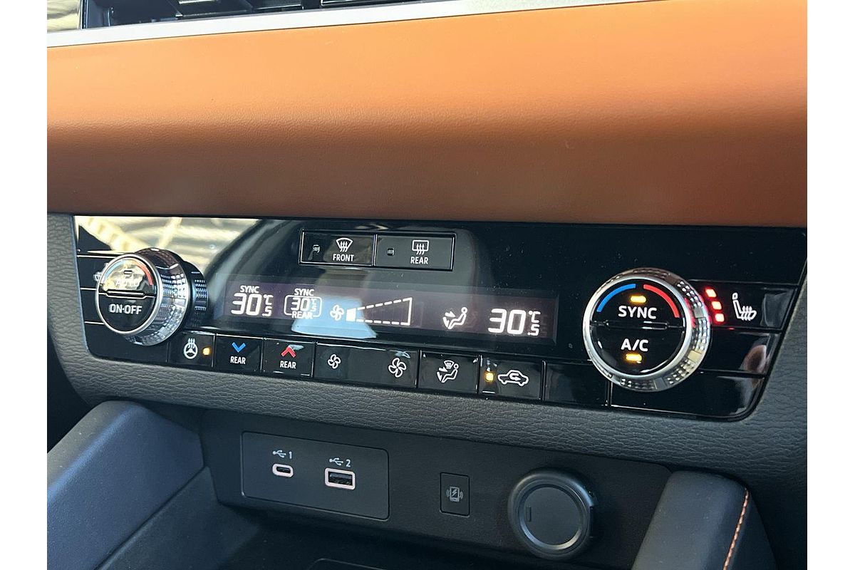 2024 Mitsubishi Outlander PHEV Exceed Tourer ZM