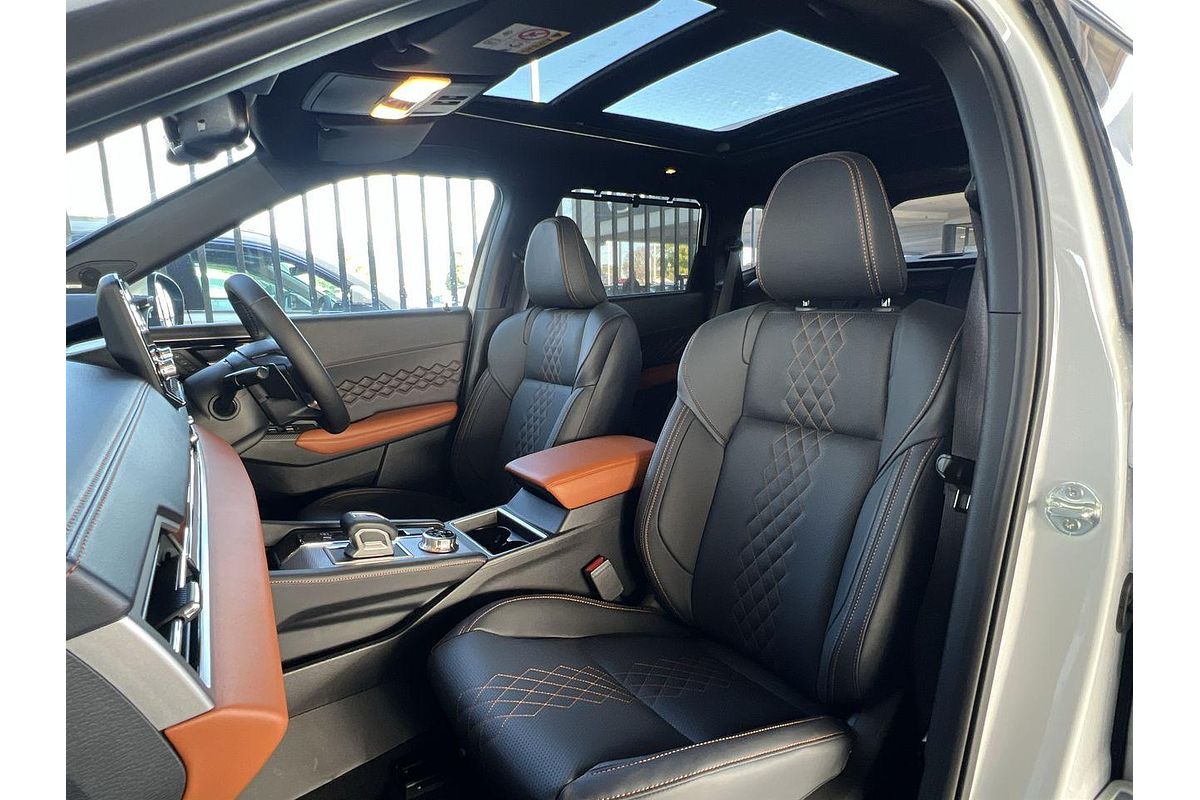 2024 Mitsubishi Outlander PHEV Exceed Tourer ZM