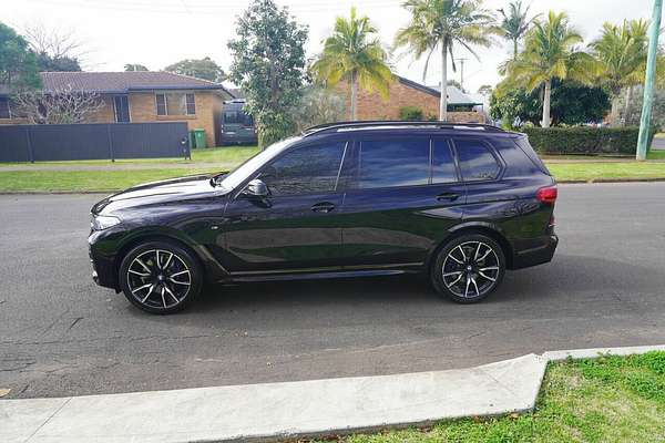 2020 BMW X7 xDrive30d G07