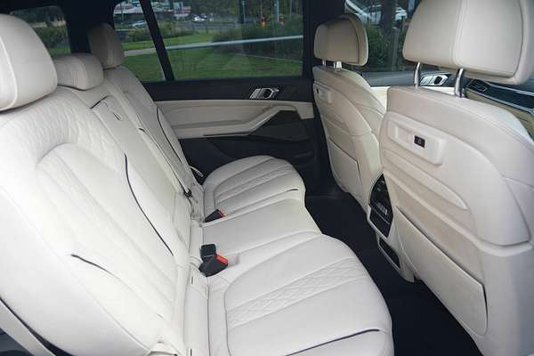 2020 BMW X7 xDrive30d G07