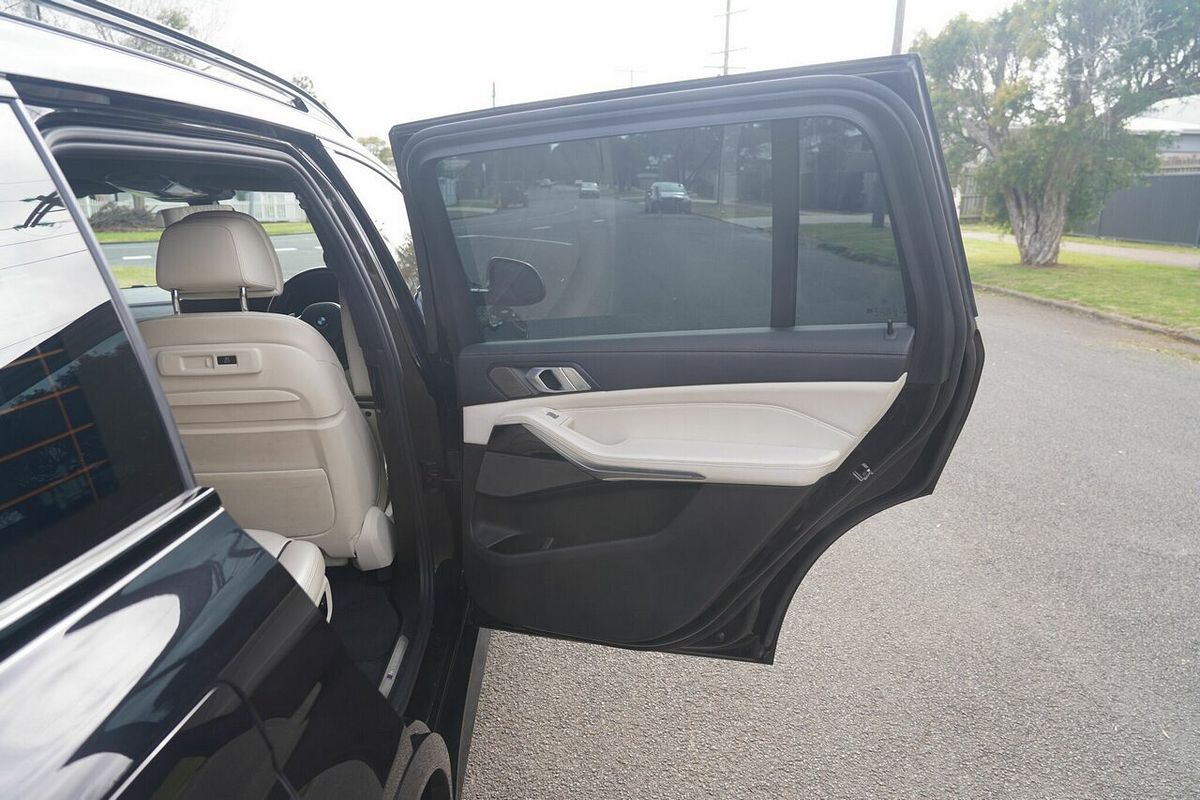 2020 BMW X7 xDrive30d G07