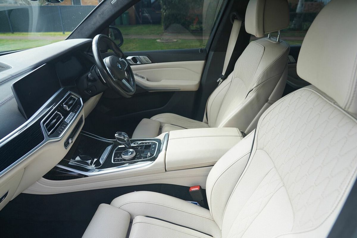 2020 BMW X7 xDrive30d G07
