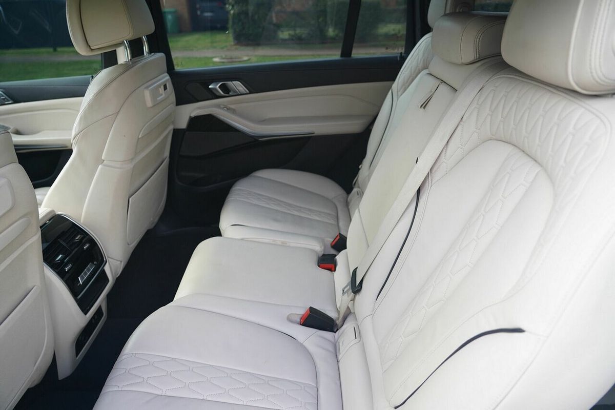 2020 BMW X7 xDrive30d G07