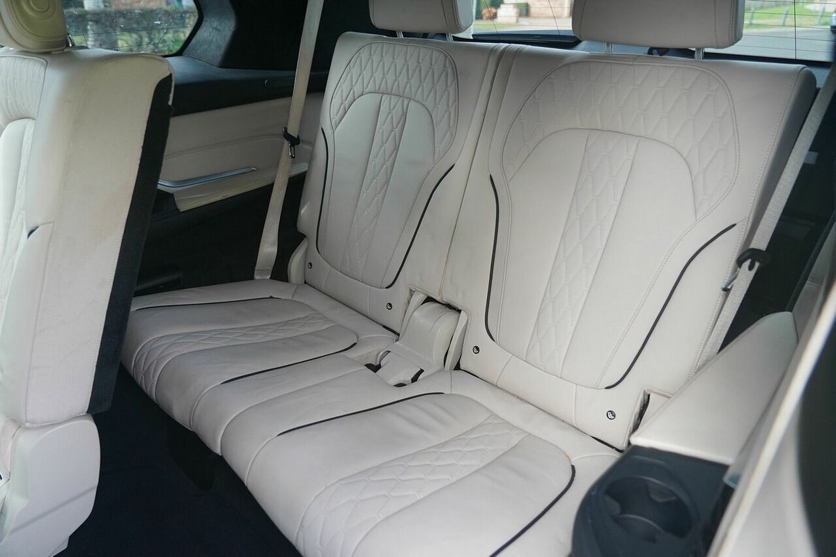 2020 BMW X7 xDrive30d G07
