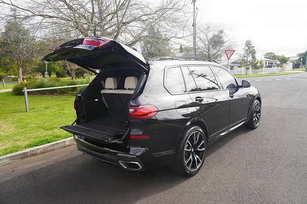 2020 BMW X7 xDrive30d G07