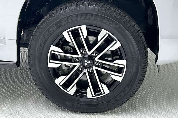 2023 Mitsubishi Pajero Sport GLS QF