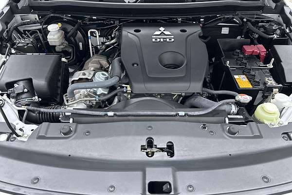 2023 Mitsubishi Pajero Sport GLS QF