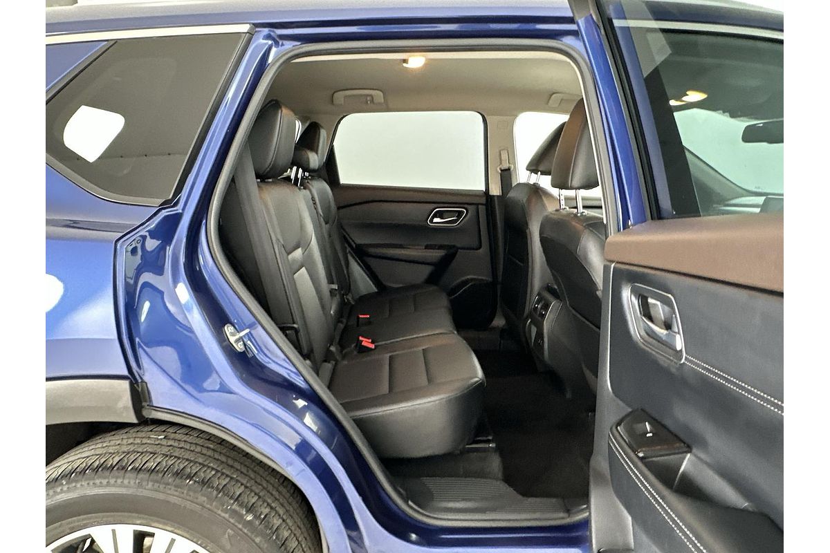 2024 Nissan X-TRAIL ST-L T33