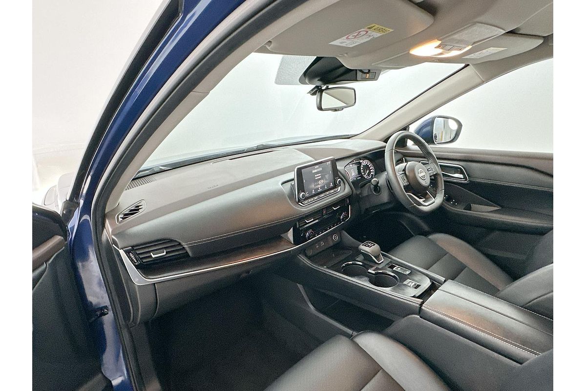 2024 Nissan X-TRAIL ST-L T33