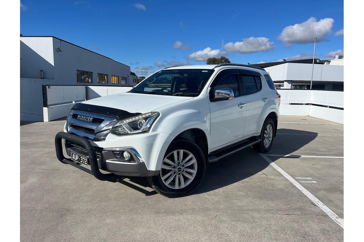 2018 Isuzu MU-X LS-T