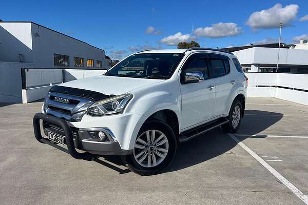 2018 Isuzu MU-X LS-T