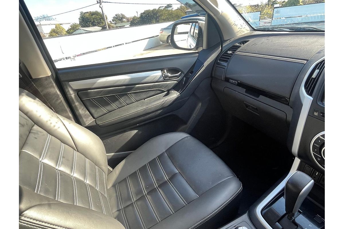 2018 Isuzu MU-X LS-T