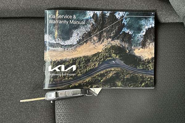 2023 Kia Carnival S KA4