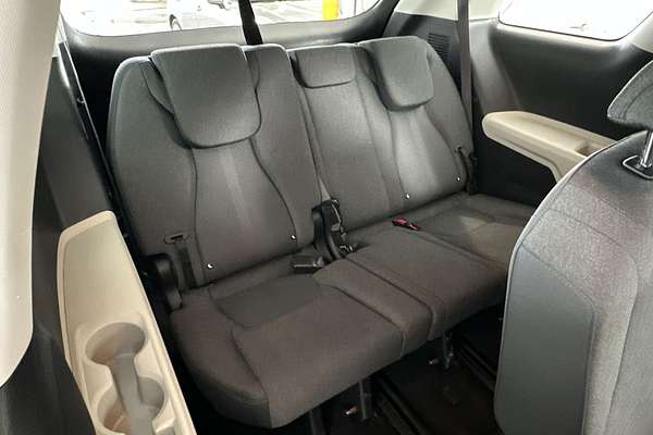 2023 Kia Carnival S KA4