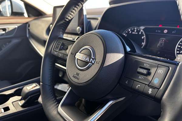 2024 Nissan X-TRAIL ST-L T33